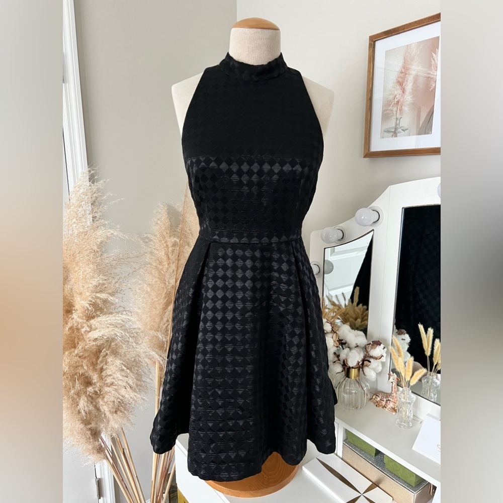 Alice & Olivia - Black Checkered Mock Neck A-Line Dress With Pockets Size 6